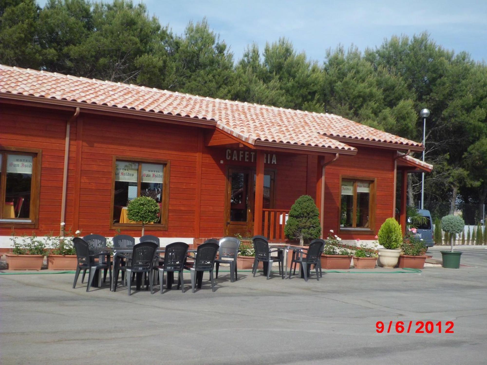 Motel San Isidro Villarrubio ภายนอก รูปภาพ