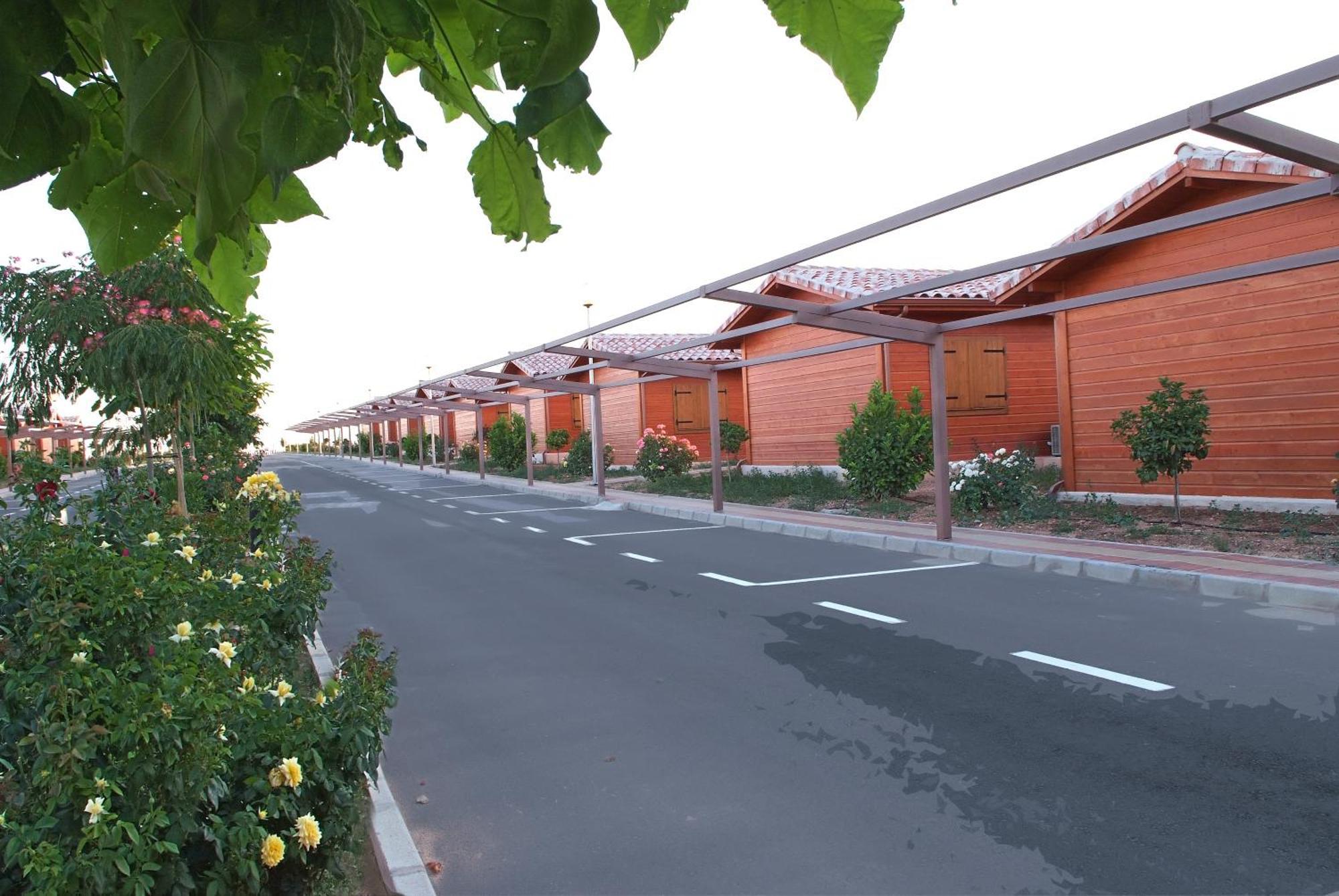 Motel San Isidro Villarrubio ภายนอก รูปภาพ