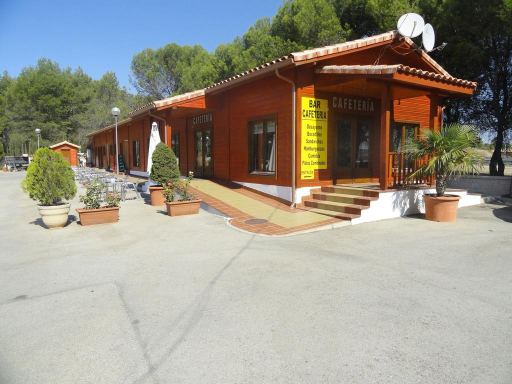 Motel San Isidro Villarrubio ภายนอก รูปภาพ
