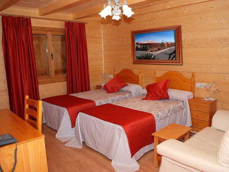 Motel San Isidro Villarrubio ภายนอก รูปภาพ