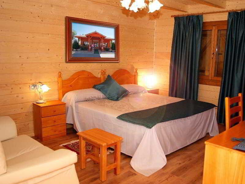 Motel San Isidro Villarrubio ภายนอก รูปภาพ
